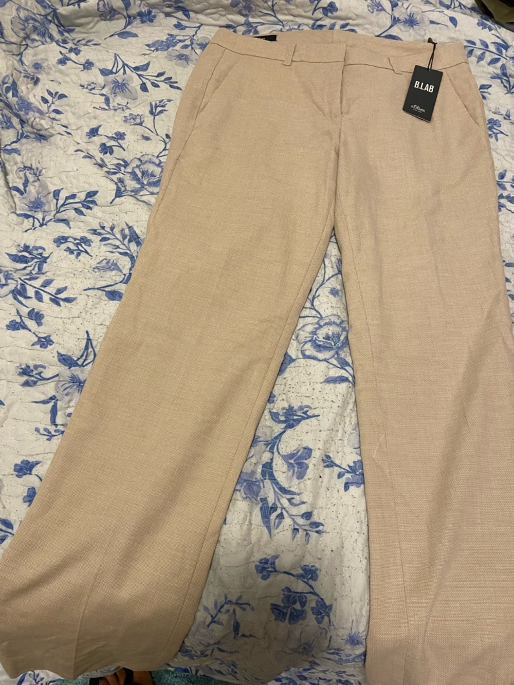 Women's Wide-Leg Dress Pants in Light Beige